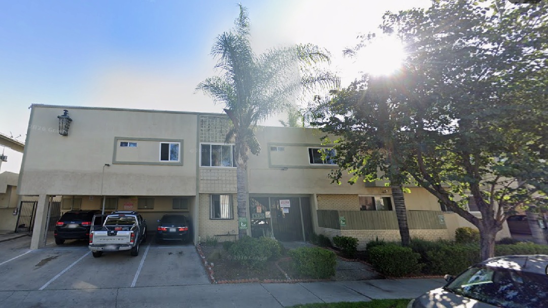 8230 Owensmouth Ave. - 19