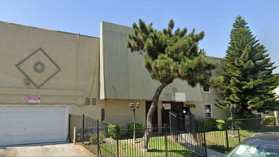 Property main image
